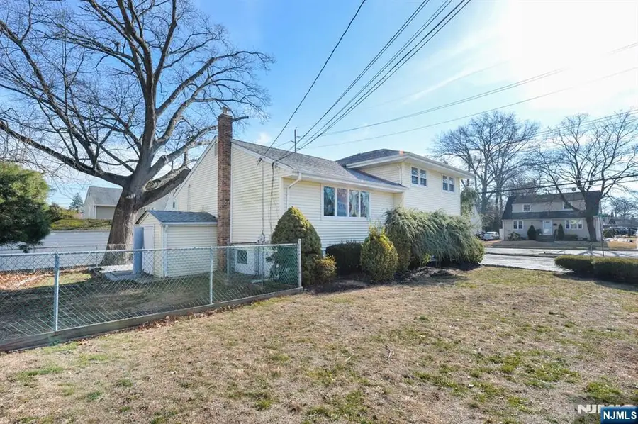 113 Woods Avenue, Bergenfield, NJ 07621 - Image #3