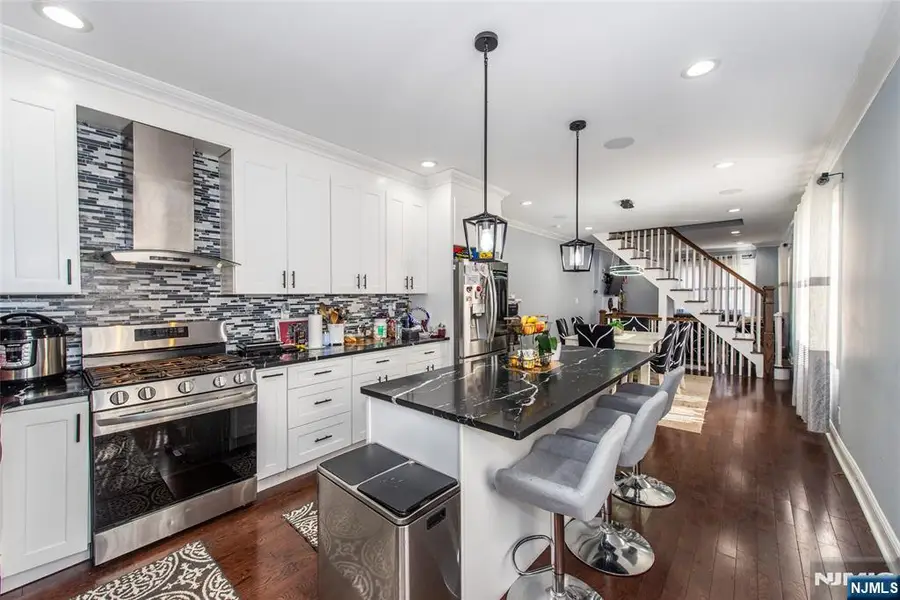 405 Cortlandt Street, Belleville, NJ 07109 - Image #2