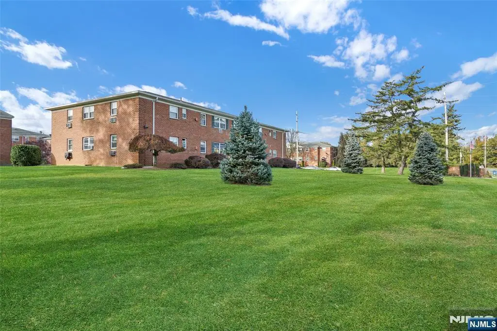 37 Knox Terrace 2B, Wayne, NJ 07470 - Image #1