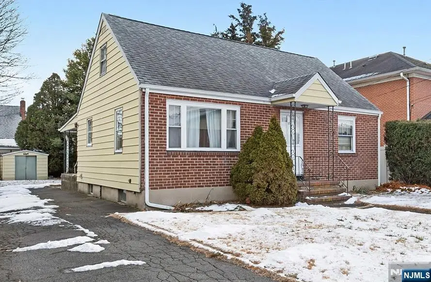 33 Beech Street, Elmwood Park, NJ 07407 - Image #1