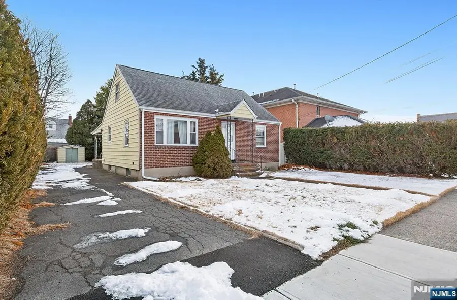 33 Beech Street, Elmwood Park, NJ 07407 - Image #3
