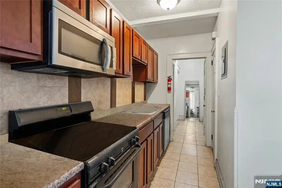 10 Treacy Avenue, Newark, NJ 07108 - Image #2