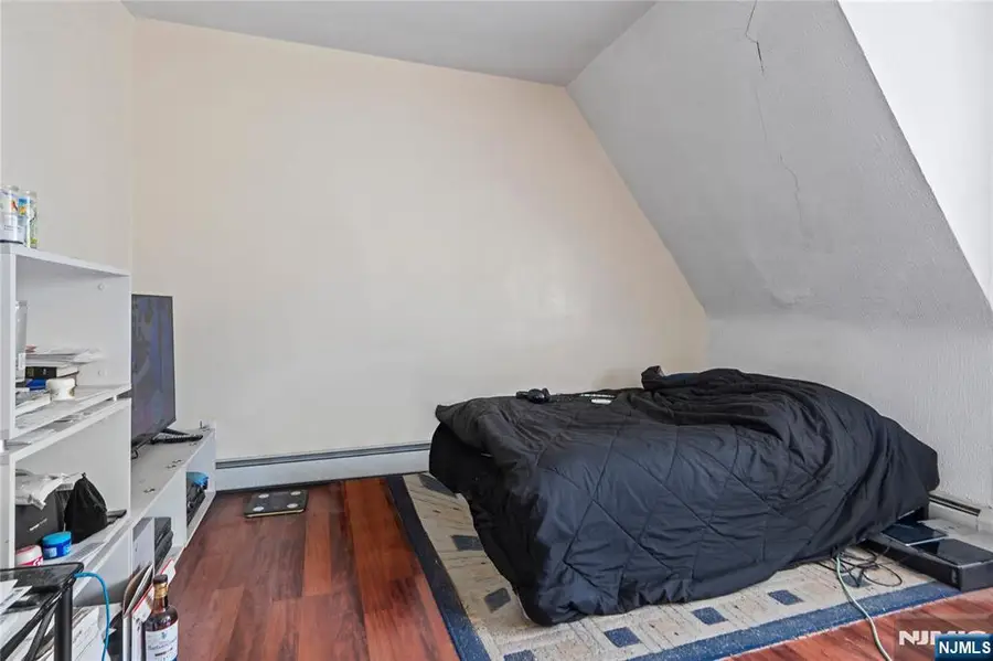 10 Treacy Avenue, Newark, NJ 07108 - Image #3