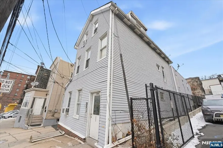 3806 32nd Street, Union City, NJ 07087 - Image #2