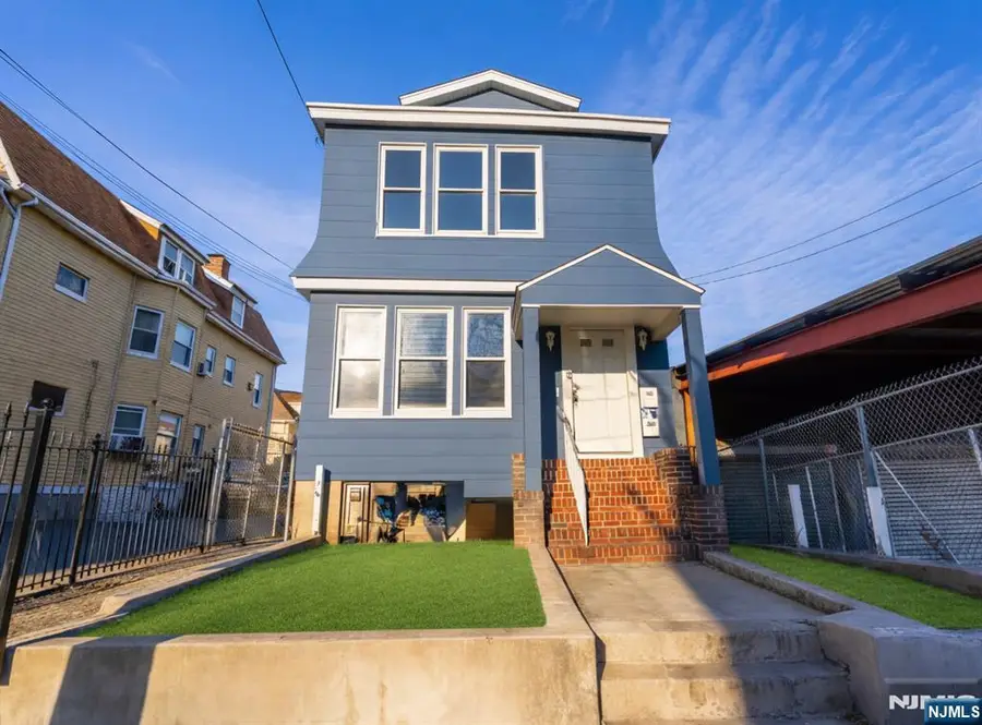 111 Scheerer Avenue, Newark, NJ 07112 - Image #2