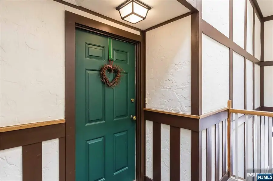 1306 Faulkner Court, Mahwah, NJ 07430 - #2