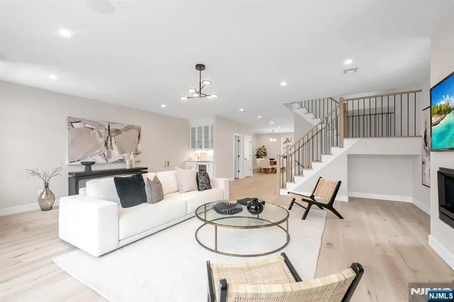 188 Broadway 7, Woodcliff Lake, NJ 07677 - Image #3