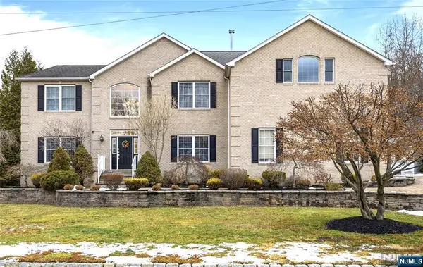 73 Big Piece Road, Fairfield, NJ 07004