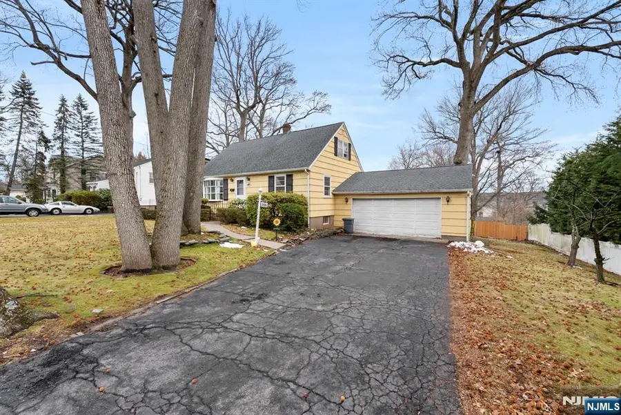 206 10th Street, Cresskill, NJ 07626 - Image #2