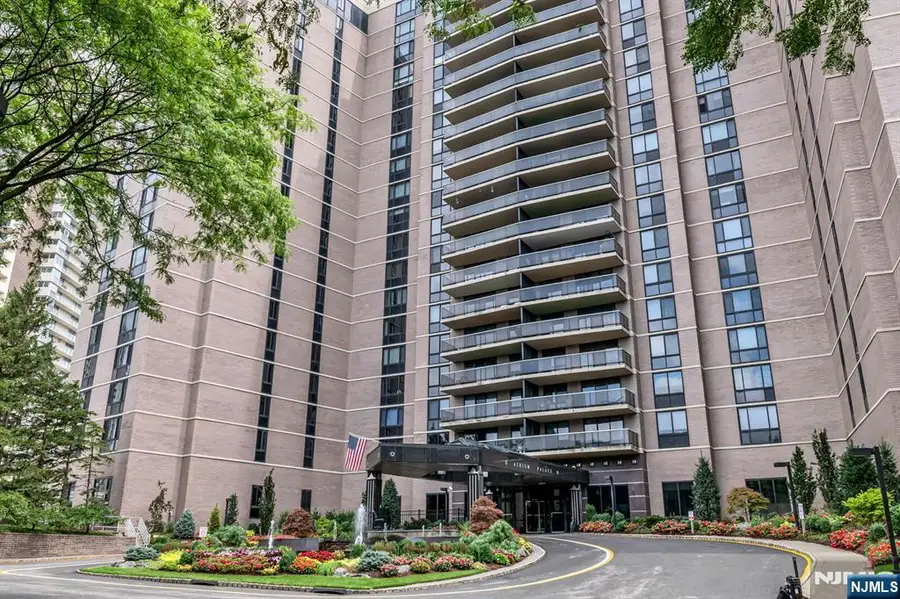 1512 Palisade Avenue 16L, Fort Lee, NJ 07024 - Image #2