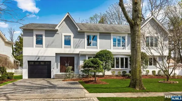 827 Alden Road, Paramus, NJ 07652