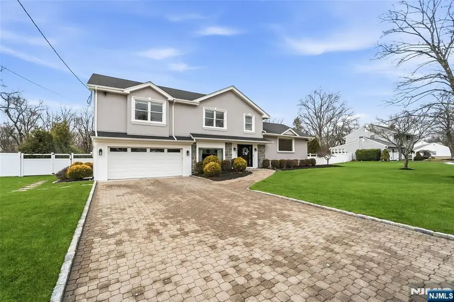 231 Birchwood Road, Old Tappan, NJ 07675 - Image #2