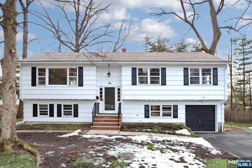 10 Villa Court, Park Ridge, NJ 07656 - Image #1