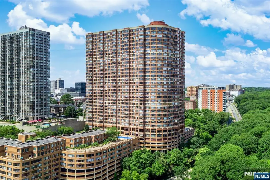100 Old Palisade Road 803, Fort Lee, NJ 07024 - Image #1