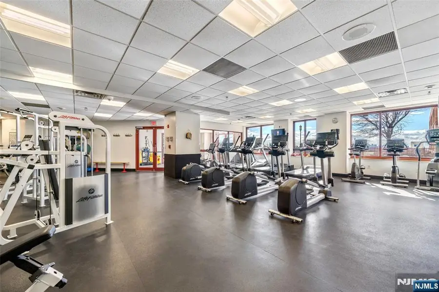 100 Old Palisade Road 803, Fort Lee, NJ 07024 - Image #3