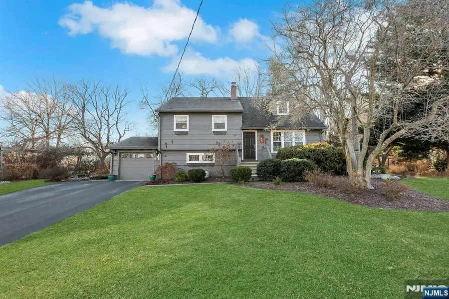 28 Kingston Road, Wayne, NJ 07470 - #2