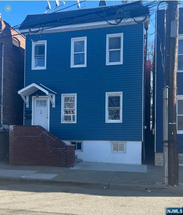 19 Summer Street, Lodi, NJ 07644