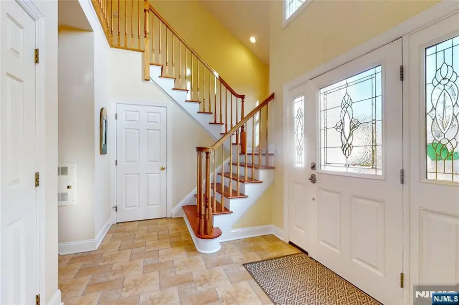 10 Hope Street, Montvale, NJ 07645 - Image #3