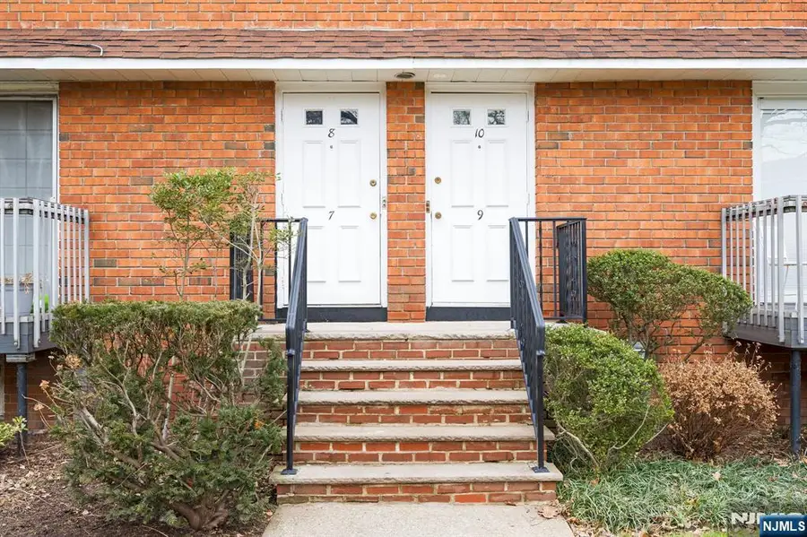 39 Harrison 8, Montclair, NJ 07042 - Image #3