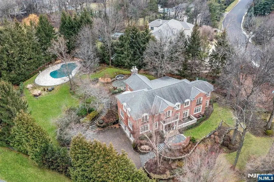 125 Jackson Drive, Cresskill, NJ 07626 - Image #2