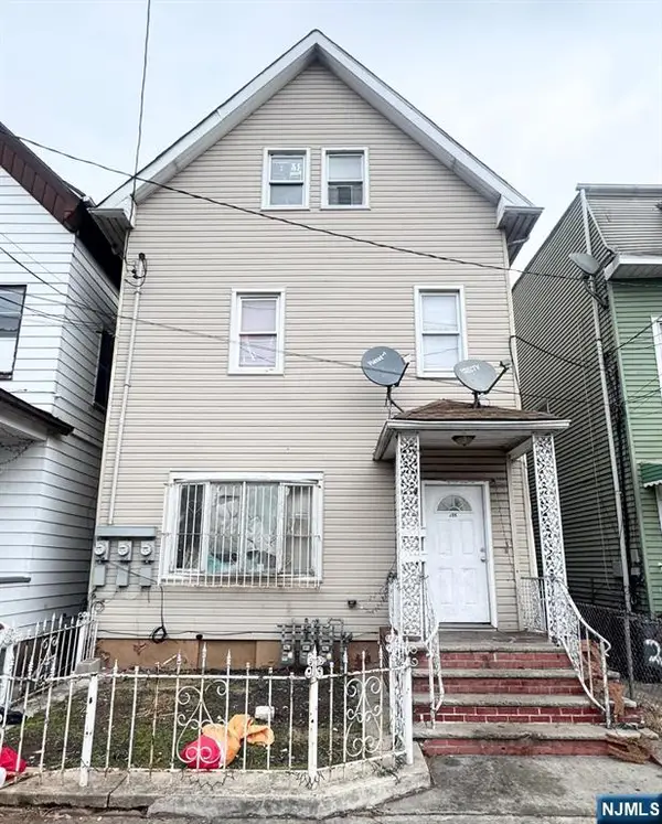 255 Franklin Street, Elizabeth, NJ 07206