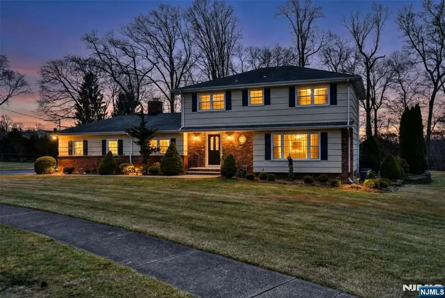 237 Glenwood Drive, North Haledon, NJ 07508 - Image #2
