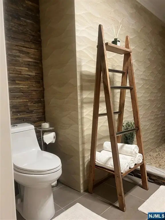 205 Davis Avenue, Hackensack, NJ 07601 - #2