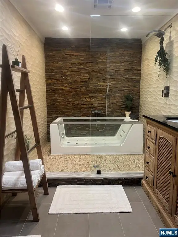 205 Davis Avenue, Hackensack, NJ 07601 - #3