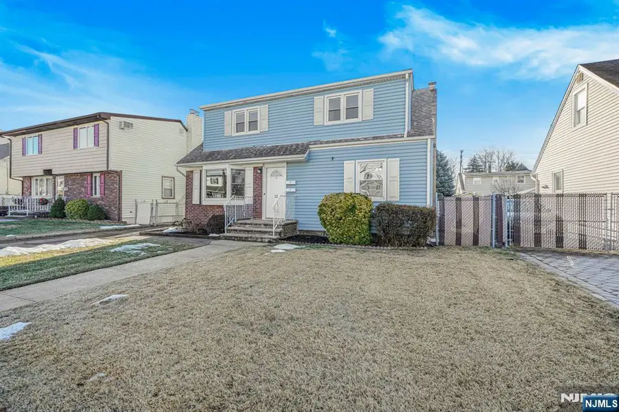 22 Falmouth Avenue, Elmwood Park, NJ 07407 - Image #3