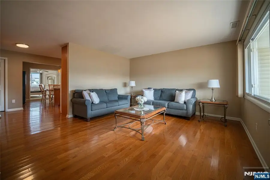 3124 Veeder Avenue, Toms River, NJ 08753 - Image #2