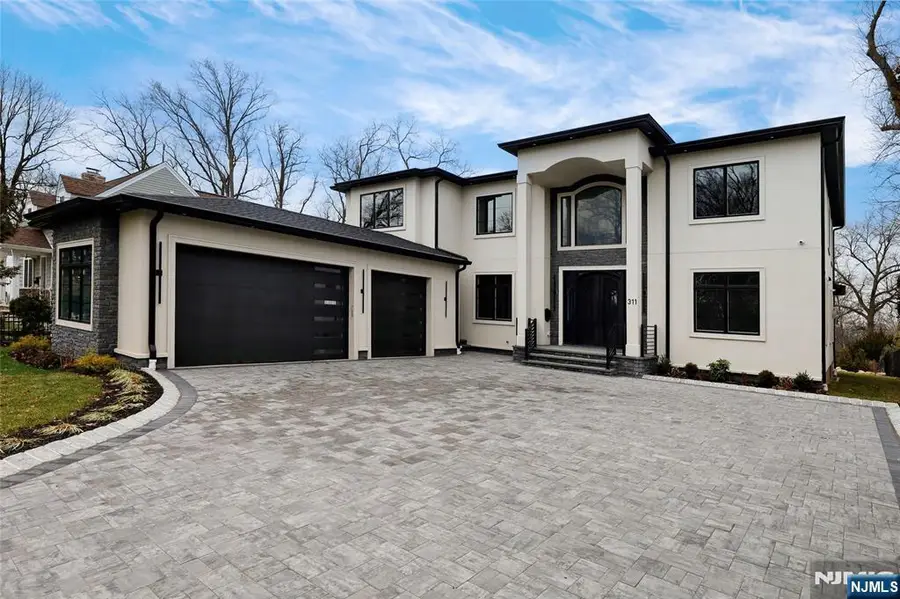 311 Farview Avenue, Paramus, NJ 07652 - Image #2