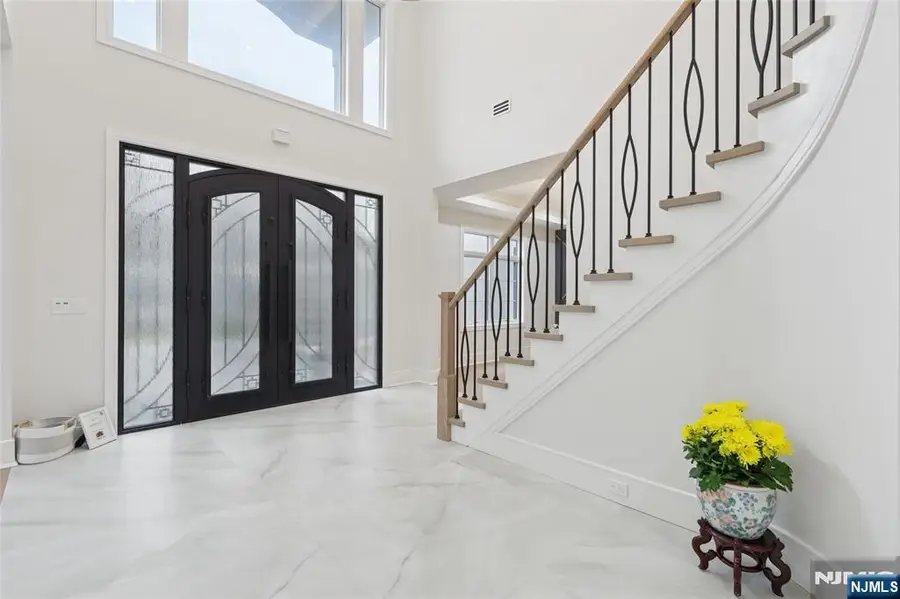 311 Farview Avenue, Paramus, NJ 07652 - Image #3