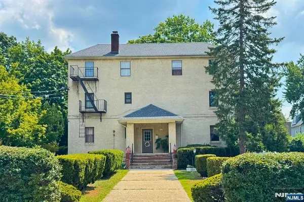 57 Brookway Avenue 2D, Englewood, NJ 07631