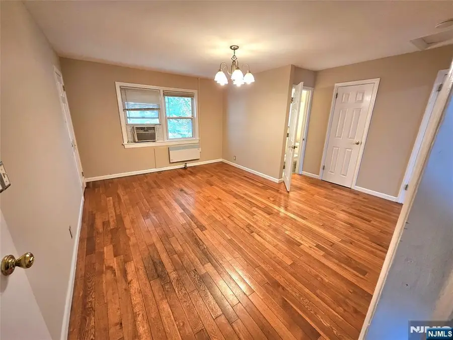 747 BROAD Avenue B, Ridgefield, NJ 07657 - Image #3