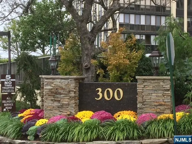 300 Winston Drive L 07, Cliffside Park, NJ 07010 - #1