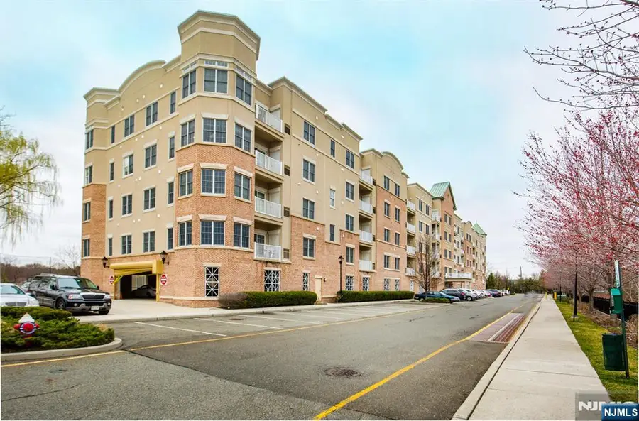 1114 Windsor Park Court, Englewood, NJ 07631 - Image #3