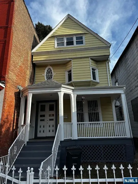 213 7th Street, Newark, NJ 07107 - #1