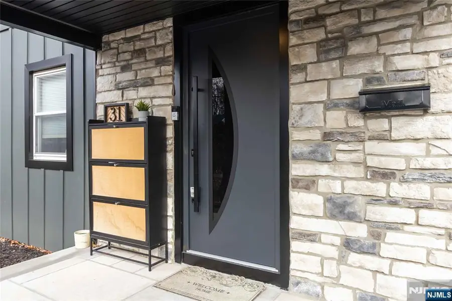 31 Sherman Avenue, Hawthorne, NJ 07506 - Image #3