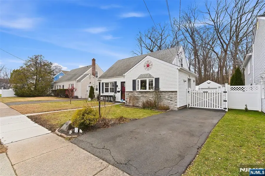 44 Kaywin Avenue, Hawthorne, NJ 07506 - Image #3