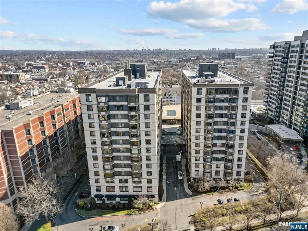 326 Prospect Avenue 8E, Hackensack, NJ 07601 - Image #1