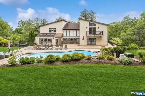 63 Eisenhower Drive, Cresskill, NJ 07626