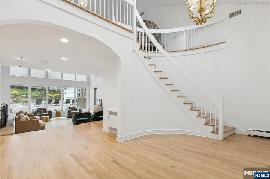 63 Eisenhower Drive, Cresskill, NJ 07626 - #2