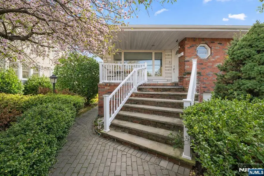 1128 Abbott Boulevard, Fort Lee, NJ 07024 - Image #3