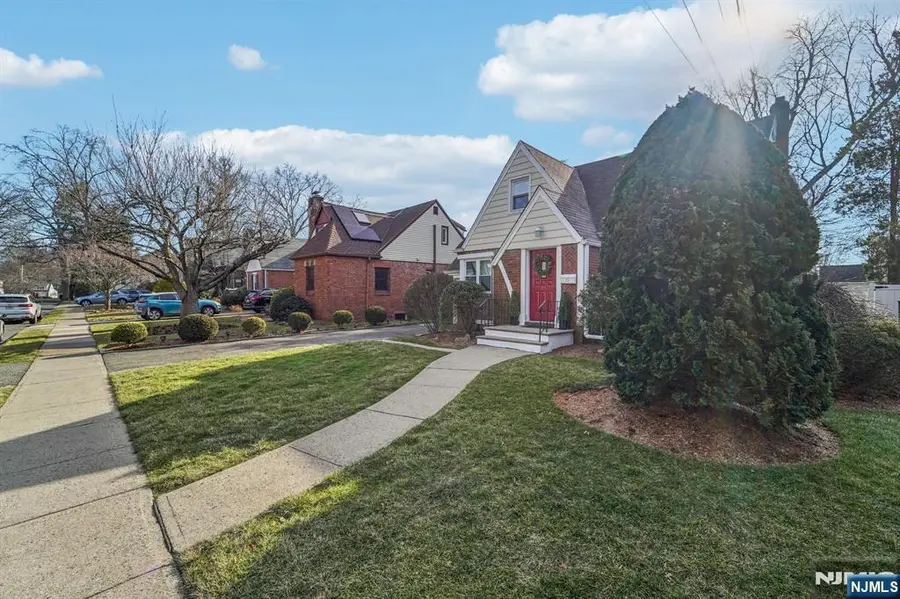 15 Dunn Place, Dumont, NJ 07628 - Image #3