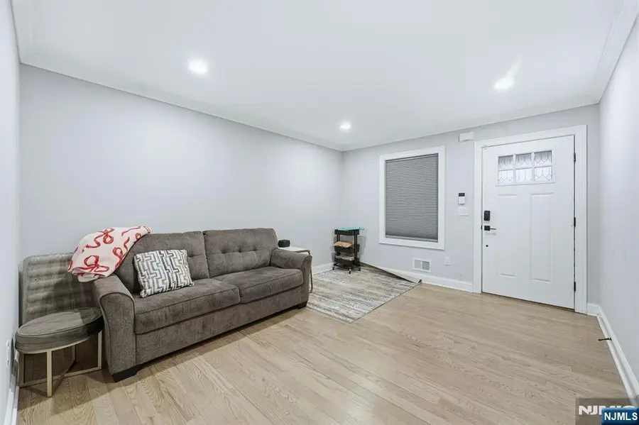 15 Rector Avenue 2, Woodbridge, NJ 07095 - Image #3