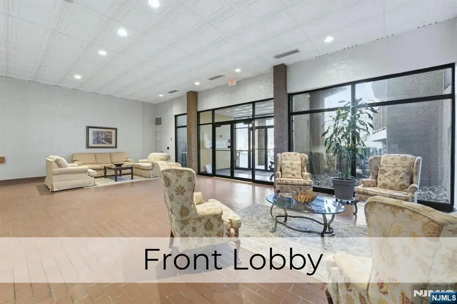 521 Piermont 502, River Vale, NJ 07675 - Image #3