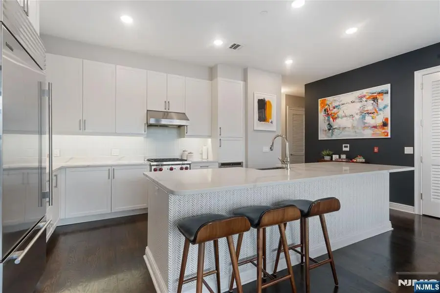 3 Somerset Lane 415, Edgewater, NJ 07020 - Image #2