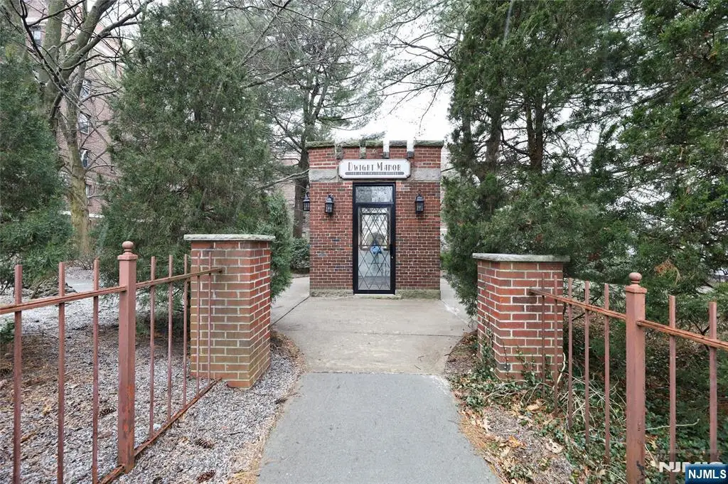 100 Palisade Avenue D12, Englewood, NJ 07631 - Image #1