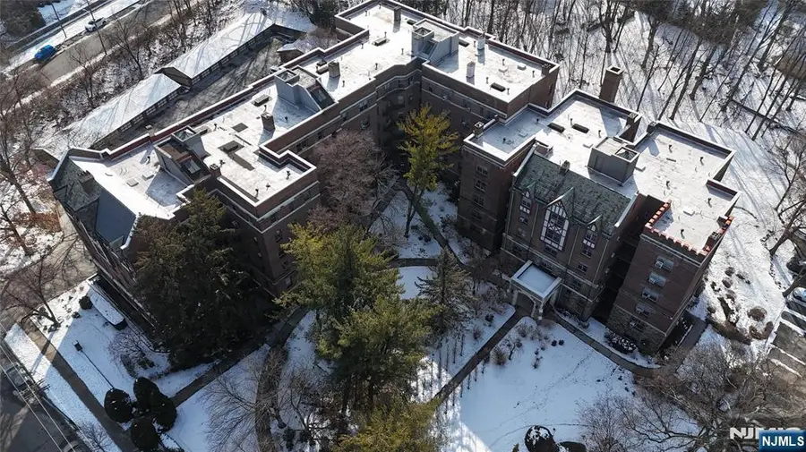 100 Palisade Avenue D12, Englewood, NJ 07631 - Image #2