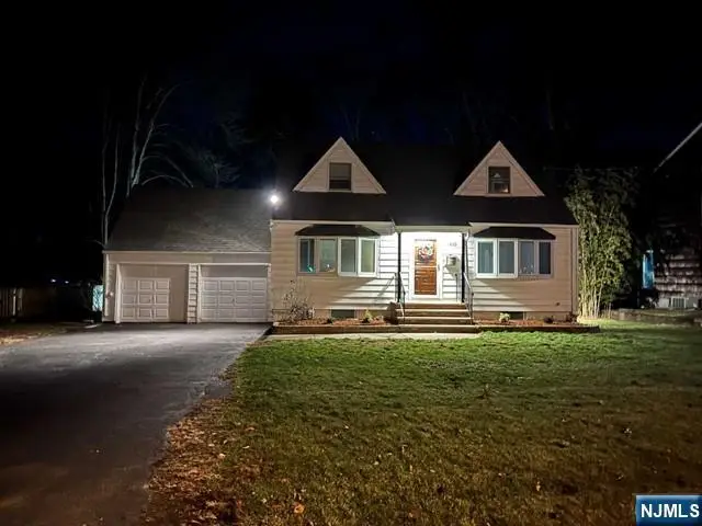 260 W Allendale Avenue, Allendale, NJ 07401 - #3